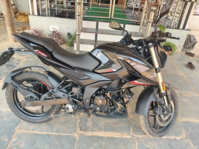 Bajaj Pulsar N160 bike for sale
