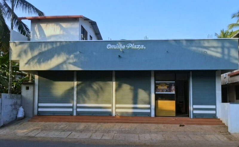 Multiple commercial spaces for rent